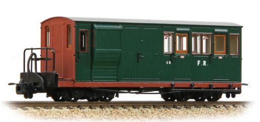 394-080 FFESTINIOG RAILWAY BRAKE THIRD NO. 10 FR GREEN WITH RED ENDS