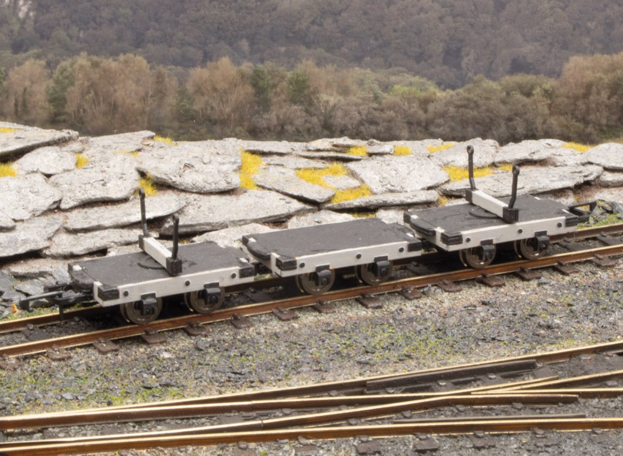 PECO OR163 O-16.5 (NG7) BOLSTER WAGONS (3) LASERCUT KIT